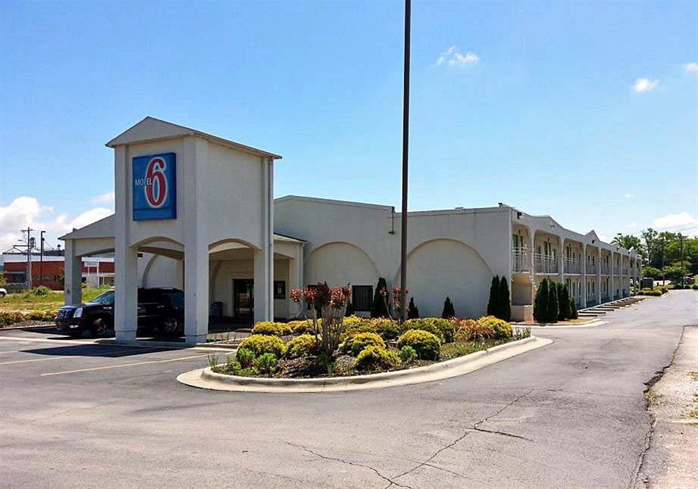 River City Hotel Decatur Exterior photo